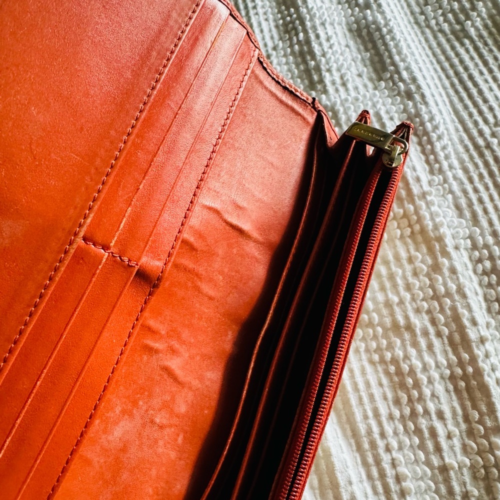 Burberry Checkered Tan and Orange Wallet - Picture 6 of 9